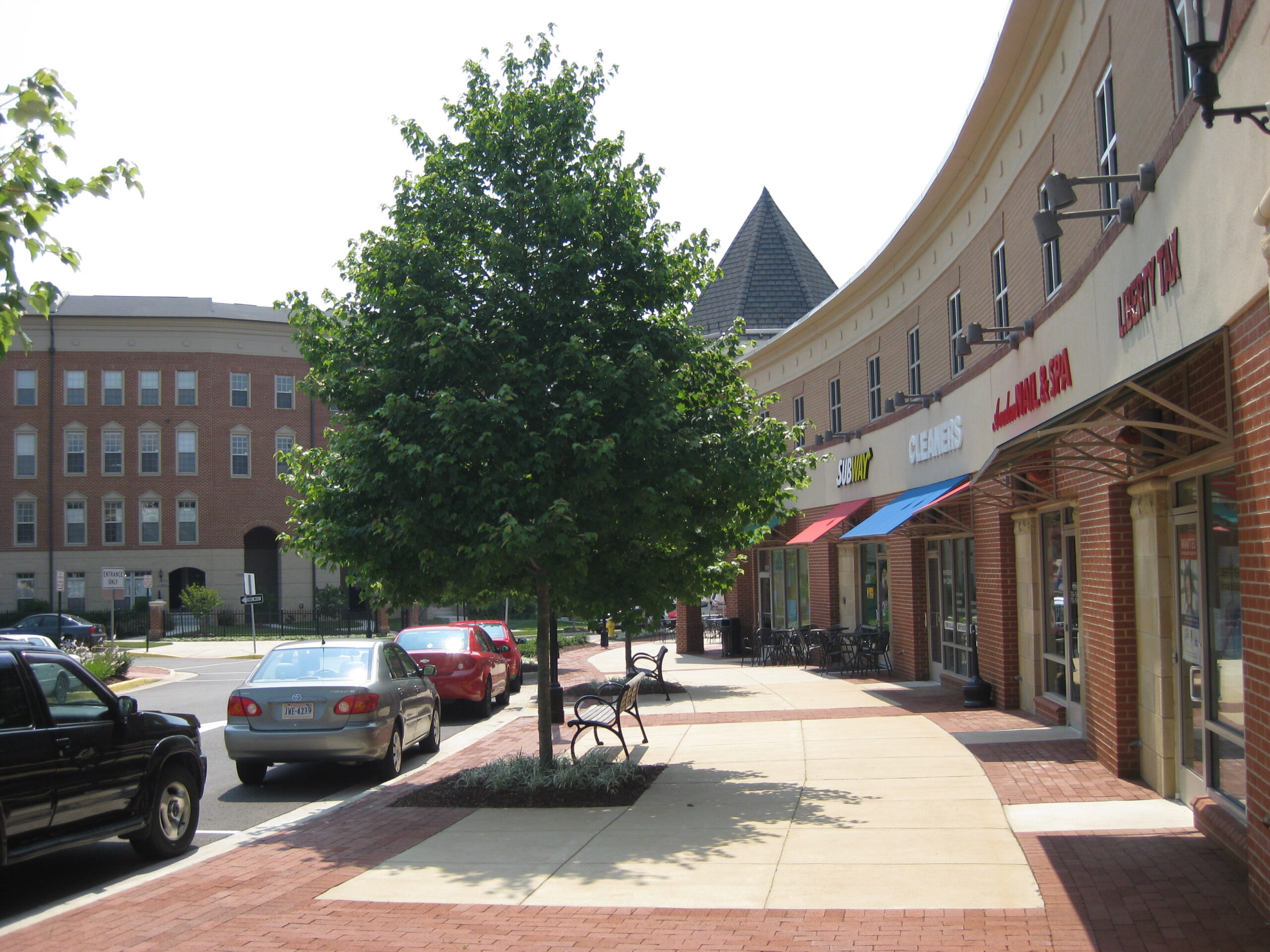 Brick buildings in Gainesville, Virginia, photographed by Eric Fredericks
