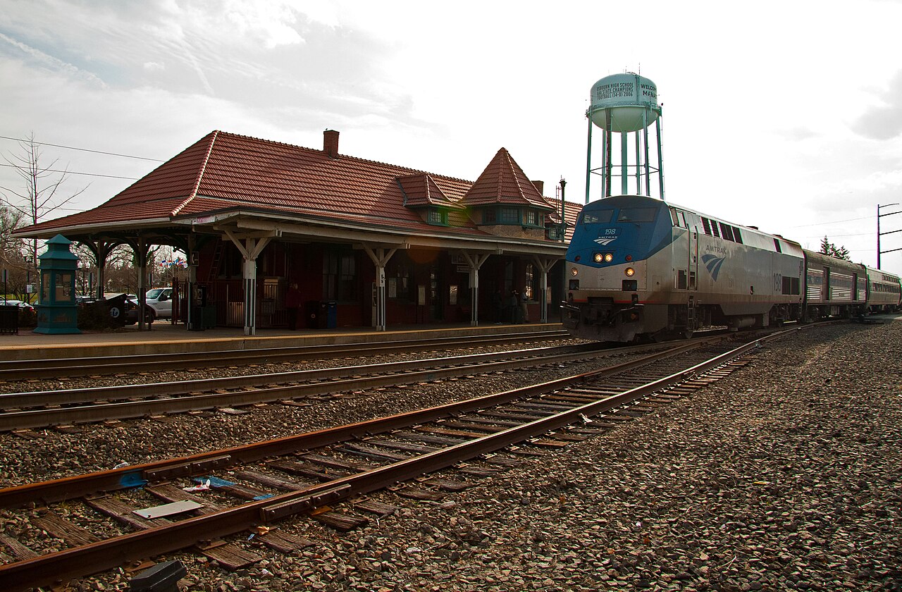 Amtrak Cardinal arriving beside the historic Manassas station in Virginia